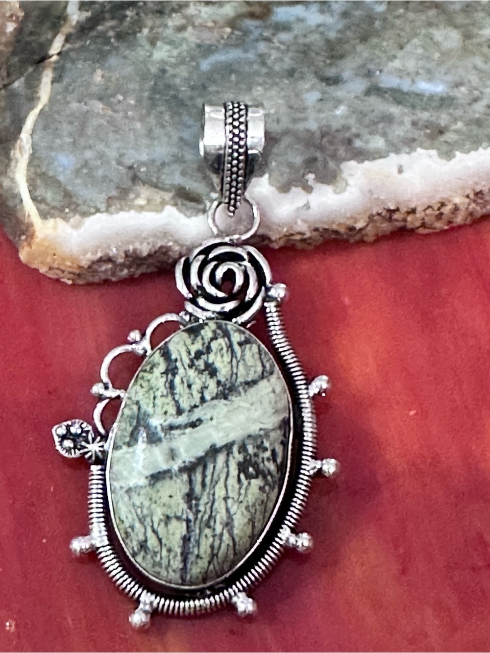Artisan Silver Oval Green Dendritic Jasper Pendant Necklace with Rose Motif - Picture 3 of 13